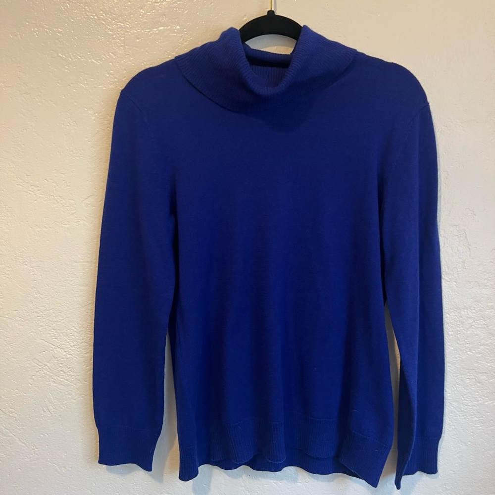 JONES NEWYORK blue turtleneck sweater